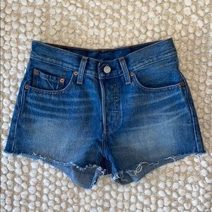 NWOT 24 Levi Strauss 501 High Rise Denim Shorts